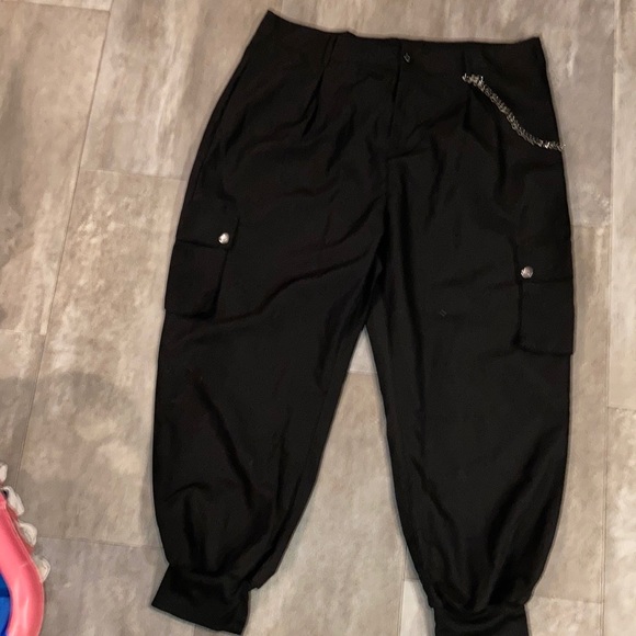Lite weight joggers 🏃‍♀️ - Picture 1 of 9